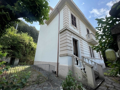 Villa in vendita a Aulla Massa Carrara