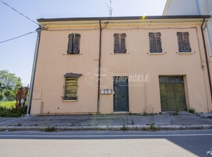 Palazzo in vendita a Cesena