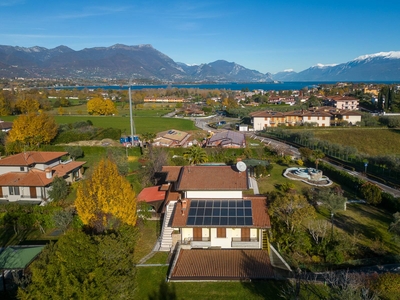 Casa in vendita in Solarolo, Italia