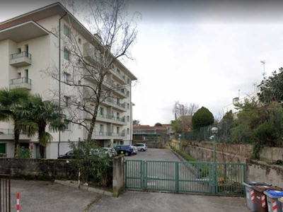 Edificio-Stabile-Palazzo in Vendita a Udine - 150000 Euro Privato