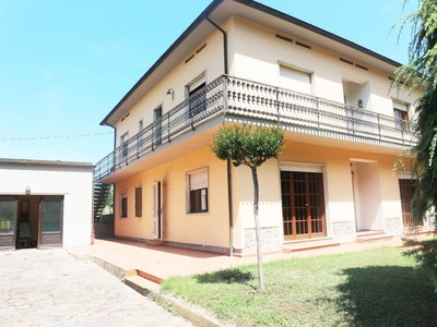 Villa in vendita a Capannori Lucca Gragnano