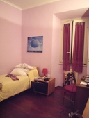 ROMA (RM) - CAMERE/POSTI LETTO - 5 LOCALI - 95 MQ