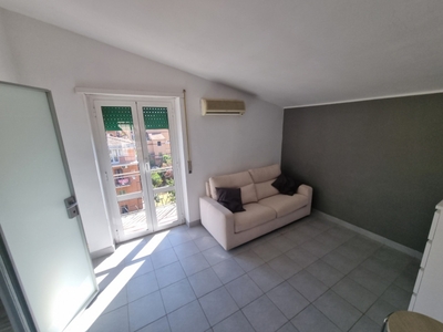 Appartamento in Via Porlezza, Roma, 1 bagno, 42 m², 3° piano, terrazzo