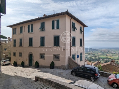 Appartamento storico in vendita 1 Stanza da letto a Cortona