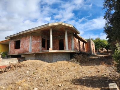 Casa indipendente a Nuraminis, 5 locali, 230 m², da ristrutturare