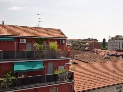 Monolocale con terrazzo a Milano