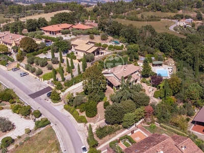 Esclusiva villa di 490 mq in vendita Todi, Italia