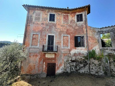 Villa in Vendita a Orte