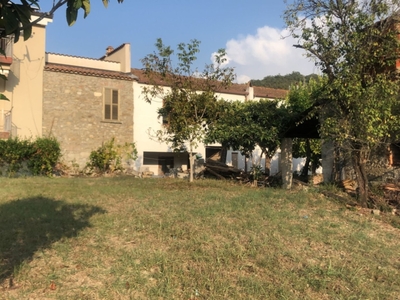 Villa in Via Isca della Noce, Omignano, 1 bagno, 250 m² in vendita