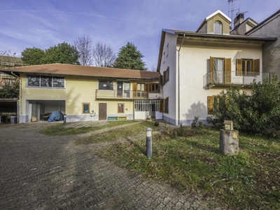 Villa in Via Rivoli 0, Alpignano, 400 m², multilivello in vendita