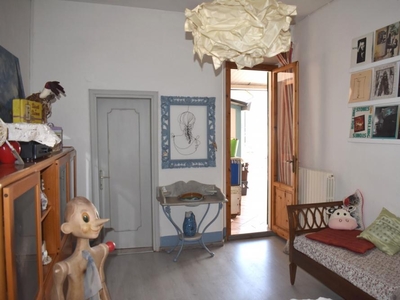 villa indipendente in vendita a Gambassi Terme