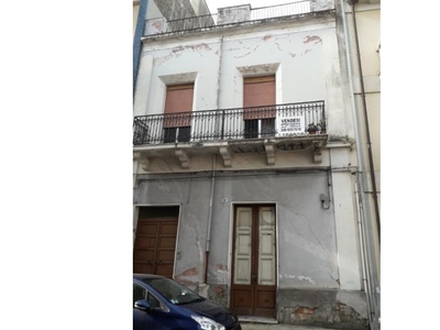 Appartamento in vendita a Fiumefreddo di Sicilia, Via Regina Margherita 49