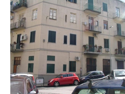 Bilocale in vendita a Messina, Frazione Centro città, Via San Paolino 18