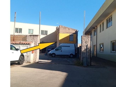 Ufficio in vendita a Sassari, Viale Porto Torres 33