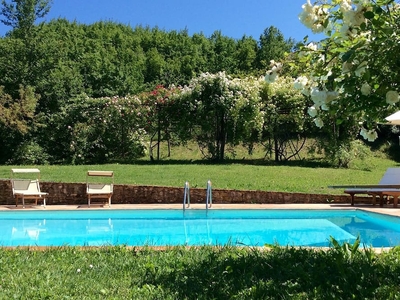 La Cenerara - Casa di campagna per vacanze con piscina a Velleia Romana, Emilia-Romagna