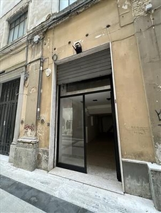 Locale commerciale in vendita a Chieti Centro storico