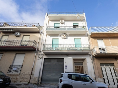 Casa indipendente in vendita a Ragusa - Zona: Beddio