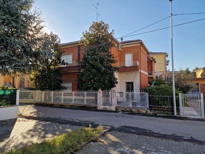 Casa semi indipendente in vendita a Castelfranco Emilia Modena