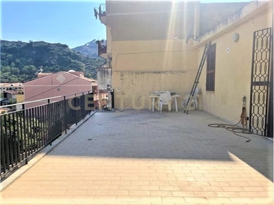Casa Semi Indipendente in Vendita a Messina, 77'000€, 70 m²