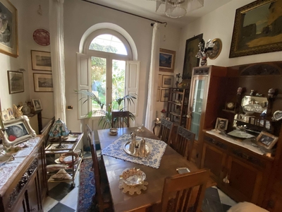 Villa in vendita a Livorno Montebello