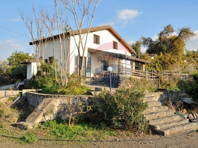Villa in vendita a Santa Maria Di Licodia