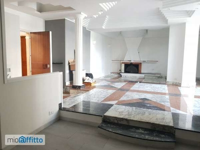 Appartamento arredato con terrazzo Melito Di Napoli