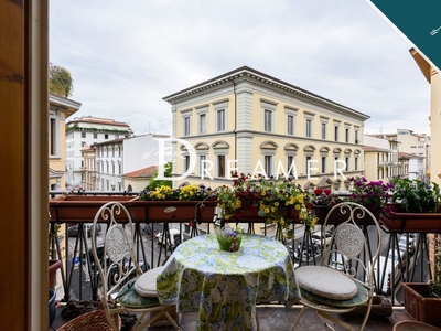 Prestigioso appartamento di 200 m² in vendita Via Gramsci, Firenze, Toscana