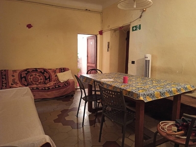 Appartamento in Affitto a Pisa, zona Santa Maria, 1'200€, 100 m², arredato