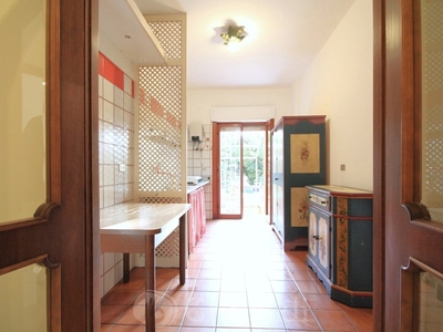 Appartamento in Vendita a Genova, 430'000€, 128 m²