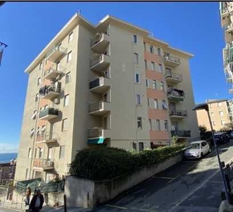 Appartamento in Vendita a Genova Via Gaspare Murtola