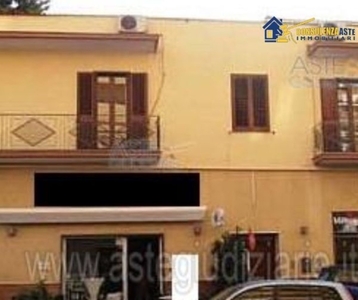 Appartamento in Via Lecce 112, San Giorgio Ionico, 5 locali, 1 bagno