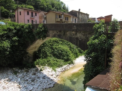 Bilocale in vendita, Massa canevara