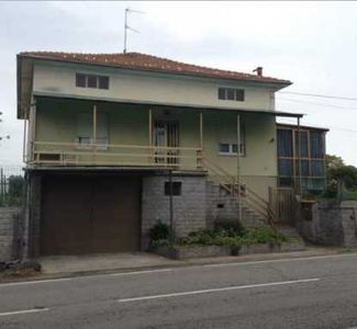 Casa indipendente in Vendita a Gattico-Veruno Corso Giuseppe Garibaldi