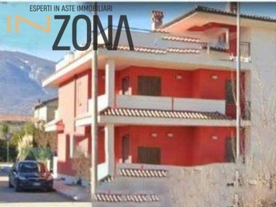 Casa indipendente in Via Benedetto da Rovazzano, 4 locali, 2 bagni