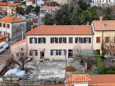 Casa semi indipendente in vendita a Trieste Costalunga