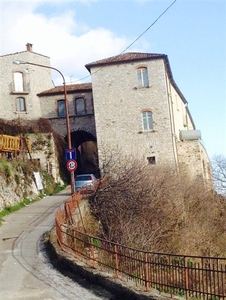Casa semi indipendente in Via Sant'Elia 15 a Buccino