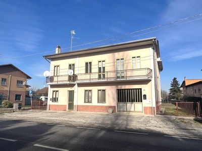 Casa singola in vendita a Roncoferraro Mantova Villa Garibaldi