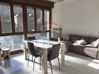 Monolocale in Vendita a Varese, zona Zona Viale Aguggiari, 115'000€, 53 m²