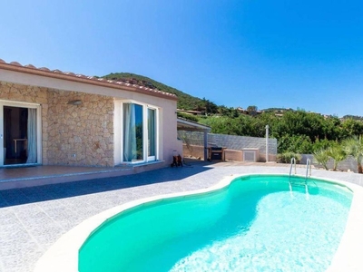 Esclusiva villa di 160 mq in vendita Trinità d'Agultu e Vignola, Sardegna