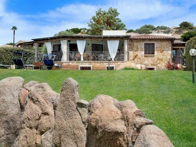 Prestigiosa villa di 280 mq in vendita, San Teodoro, Italia
