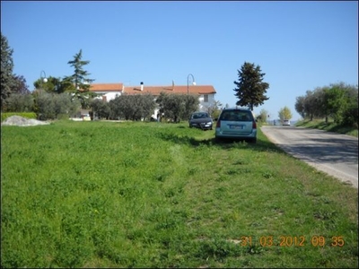 terreno residenziale in vendita a Castorano