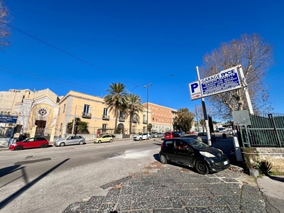 Trilocale in Vendita a Napoli, zona Vicaria, 250'000€, 94 m²