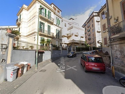 Trilocale in Vendita a Napoli, 235'000€, 106 m²