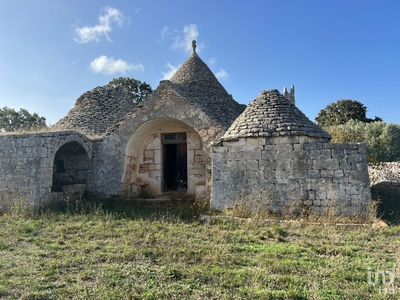 Trullo 4 locali di 95 m² in Cisternino