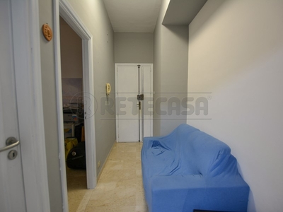 Ufficio in Affitto a Messina, 450€, 50 m²