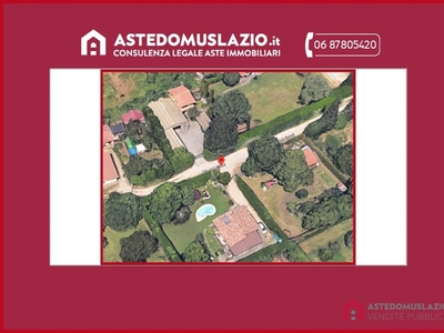 Villa in Via dei Corsi, Velletri, 6 locali, 1 bagno, giardino privato