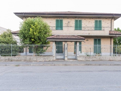 villa indipendente in vendita a Vidigulfo