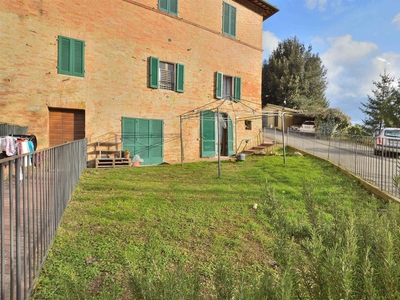 Appartamento in vendita a Siena Pian Delle Fornaci