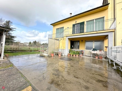 Casa Bi/Trifamiliare in Vendita in Via delle Viette a Lucca