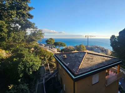 Immobile di prestigio 3 locali di 80 m² a Arenzano